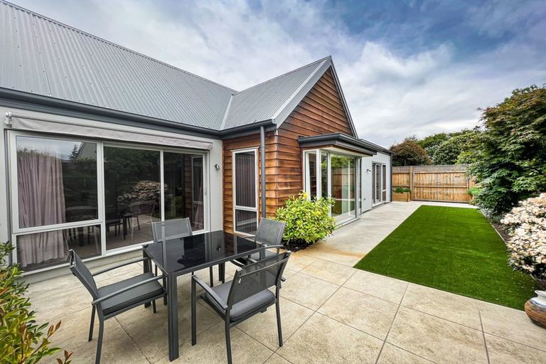 Photo of property in 3/15 Plynlimon Road, Fendalton, Christchurch, 8052