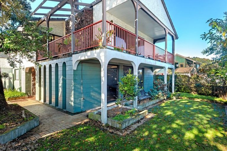 Photo of property in 71 Esplanade, Kaiti, Gisborne, 4010