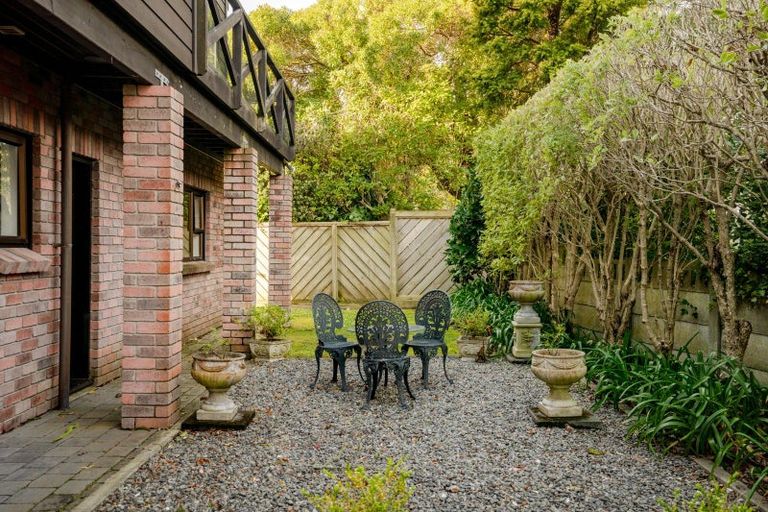 Photo of property in 17 Butavas Street, Khandallah, Wellington, 6035