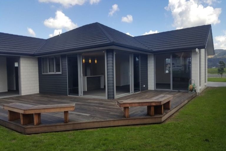 Photo of property in 102 Kupe Drive, Whitianga, 3510