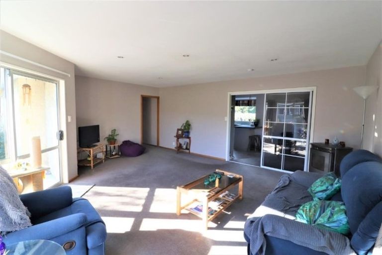 Photo of property in 1 Birdling Place, Halswell, Christchurch, 8025