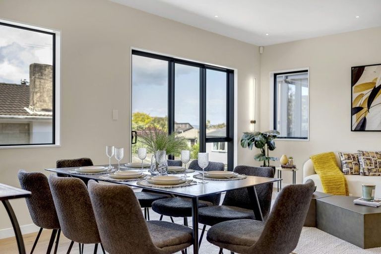 Photo of property in 202 Clovelly Road, Bucklands Beach, Auckland, 2012