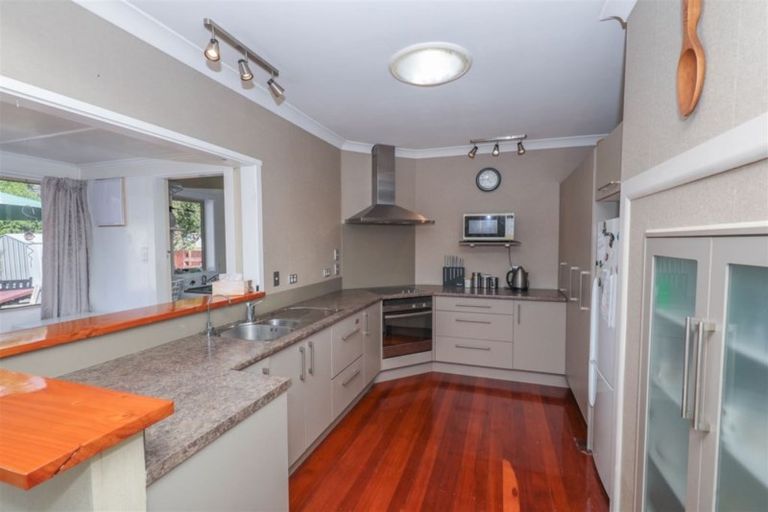 Photo of property in 114 Hakanoa Street, Huntly, 3700