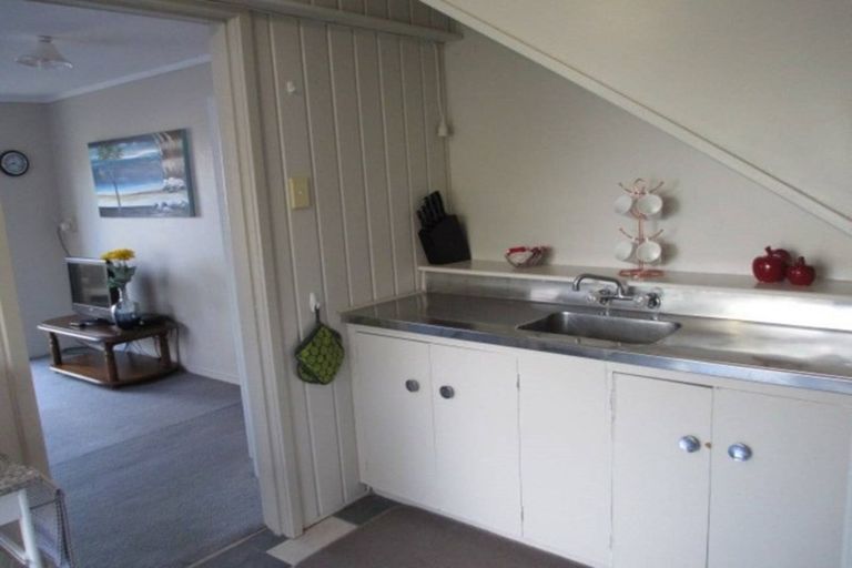 Photo of property in 31 Yorke Road, Haruru, 0204