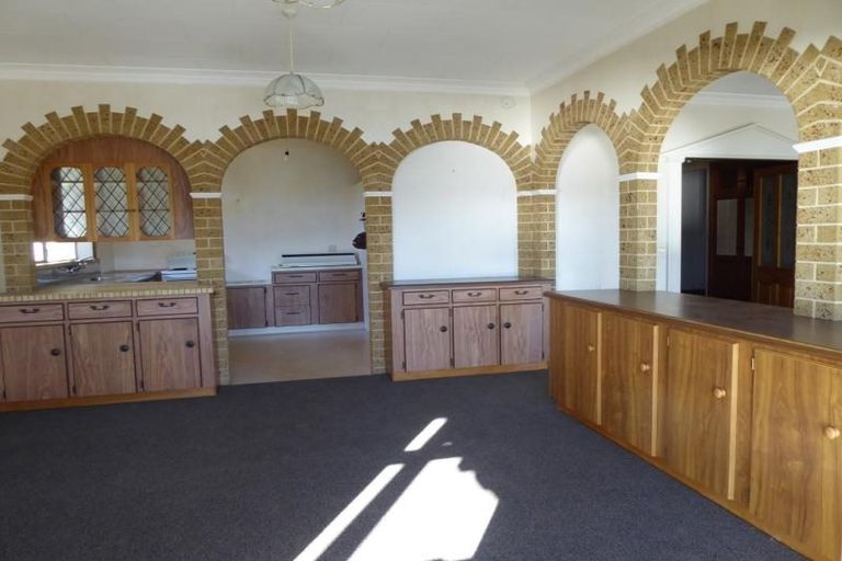 Photo of property in 55 Hawker Street, Mount Victoria, Wellington, 6011