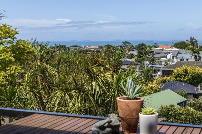 Photo of property in 1/15 Deep Creek Road, Waiake, Auckland, 0630