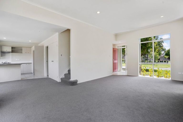 Photo of property in 13 Marengo Parkway, Takanini, 2112