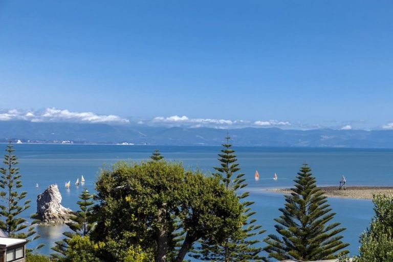 Photo of property in 30 Whitby Road, Britannia Heights, Nelson, 7010