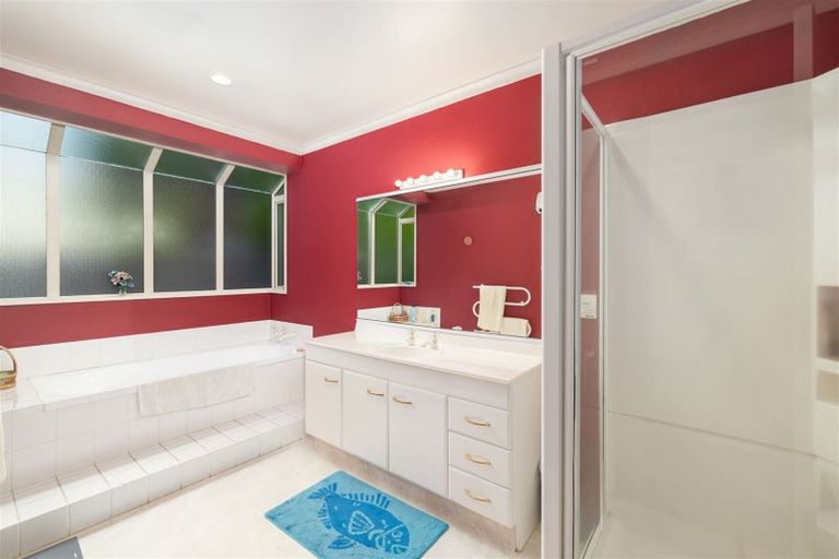 Photo of property in 2/8 Ilam Road, Upper Riccarton, Christchurch, 8041