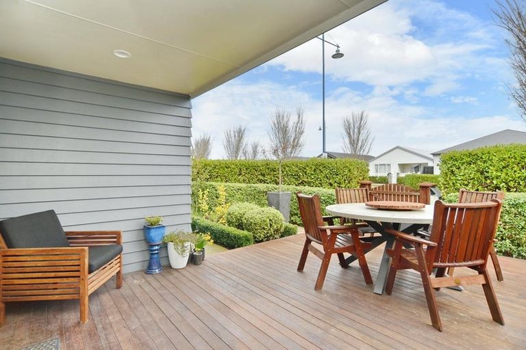 Photo of property in 26 Pounamu Place, Pegasus, 7612