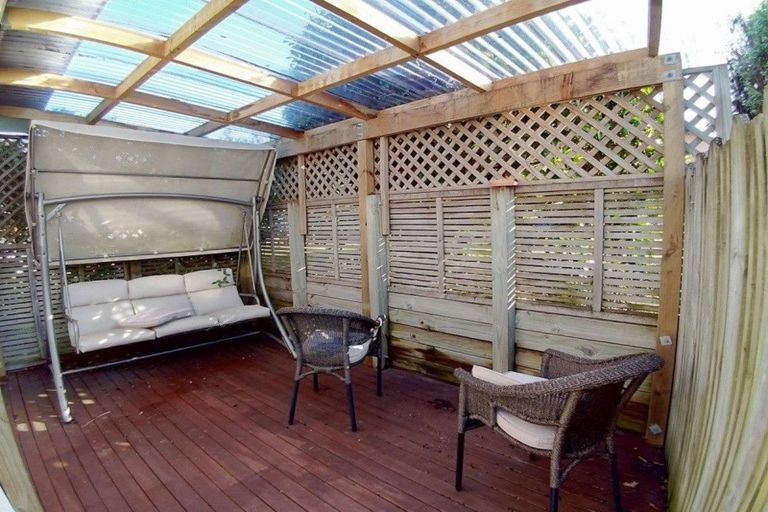 Photo of property in 9 Kura Place, Torbay, Auckland, 0630