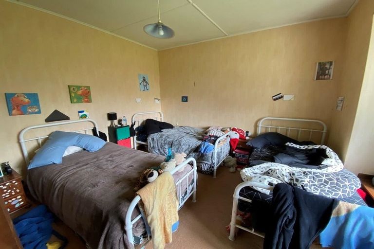 Photo of property in 328 Arapaepae Road, Levin, 5571