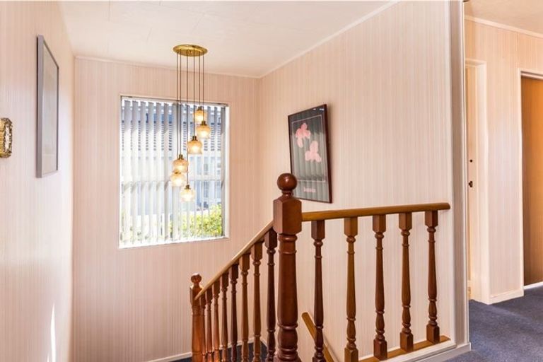 Photo of property in 6 Golders Place, Richmond Heights, Taupo, 3330