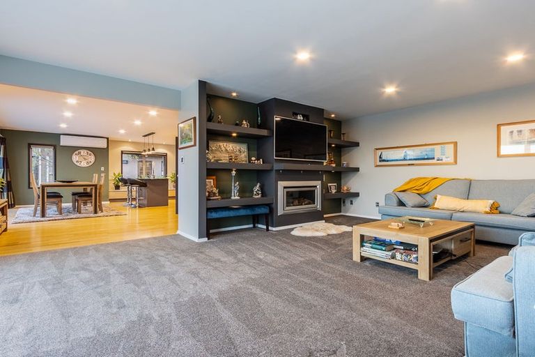 Photo of property in 48 Kotare Street, Waikanae, 5036