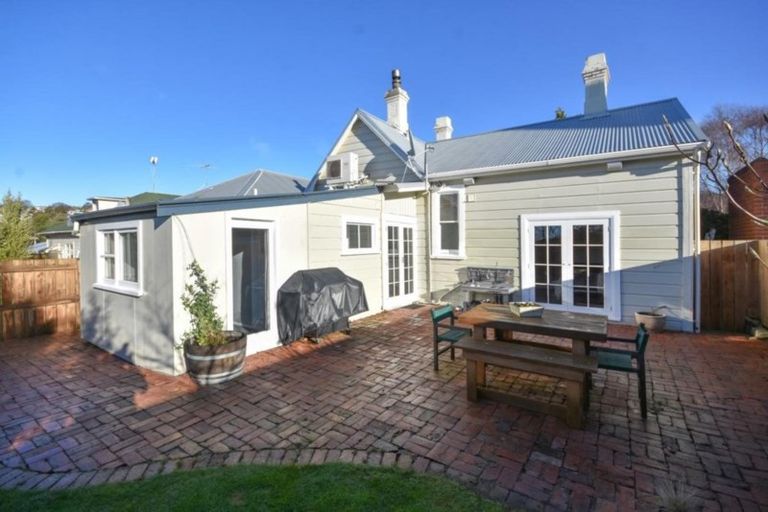 Photo of property in 37 Glenpark Avenue, Mornington, Dunedin, 9011