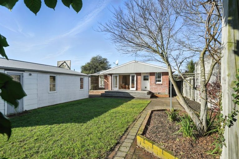 Photo of property in 215 Greers Road, Bryndwr, Christchurch, 8053