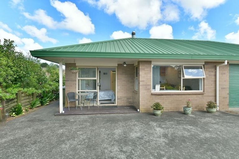 Photo of property in 74 Tarrant Road, Helensville, 0875