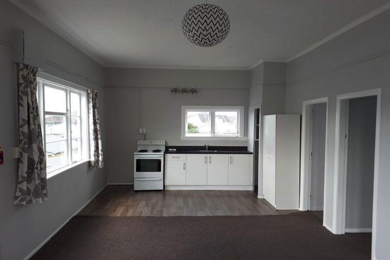 Photo of property in 9 Hector Street, Petone, Lower Hutt, 5012