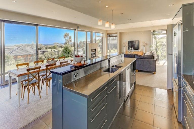 Photo of property in 34 Longbeach Drive, Castlecliff, Whanganui, 4501