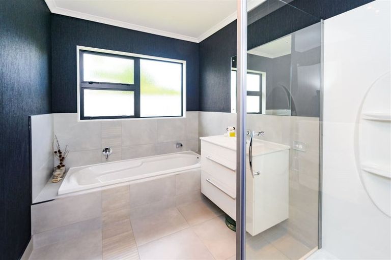 Photo of property in 12a Conway Place, Terrace End, Palmerston North, 4410