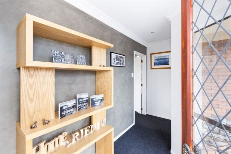 Photo of property in 77 Pacific Drive, Fitzherbert, Palmerston North, 4410