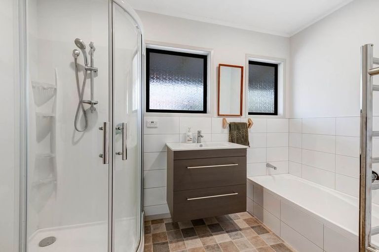 Photo of property in 19 Tara Place, Snells Beach, 0920
