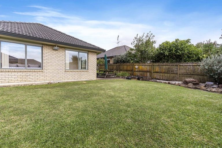 Photo of property in 5 Foxley Place, Burswood, Auckland, 2013