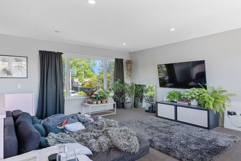 Photo of property in 223 Innes Road, St Albans, Christchurch, 8052