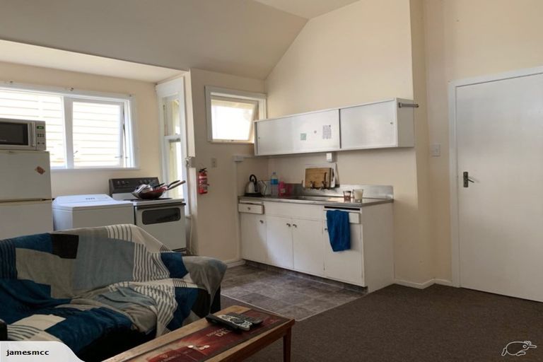 Photo of property in 21 Burnell Avenue, Thorndon, Wellington, 6011