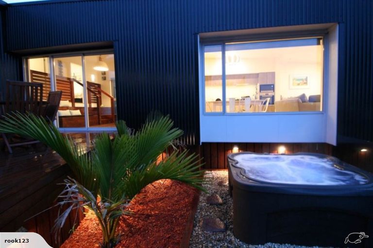 Photo of property in 11 Cornwall Way, Mangawhai Heads, Mangawhai, 0505