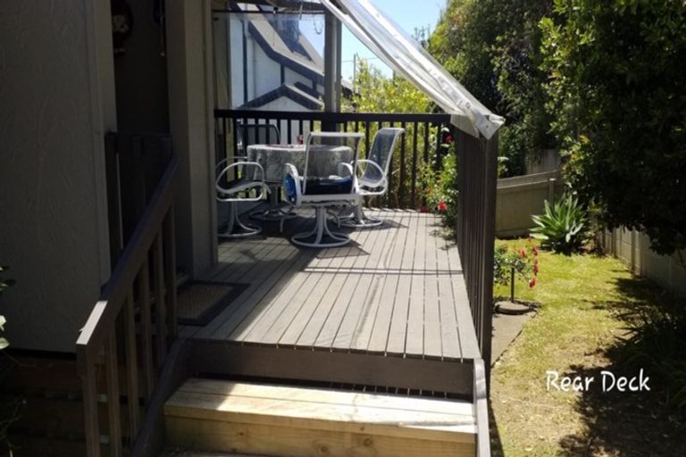 Photo of property in 4 Seaview Road, Cable Bay, 0420