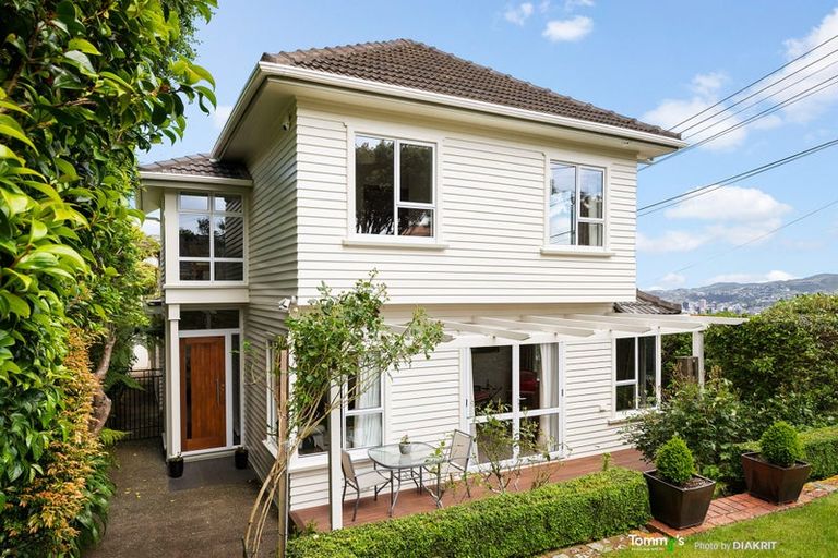 Photo of property in 79 Jubilee Road, Khandallah, Wellington, 6035