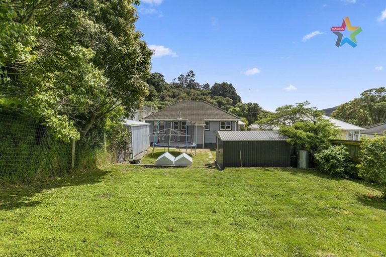 Photo of property in 4 Frethey Grove, Naenae, Lower Hutt, 5011