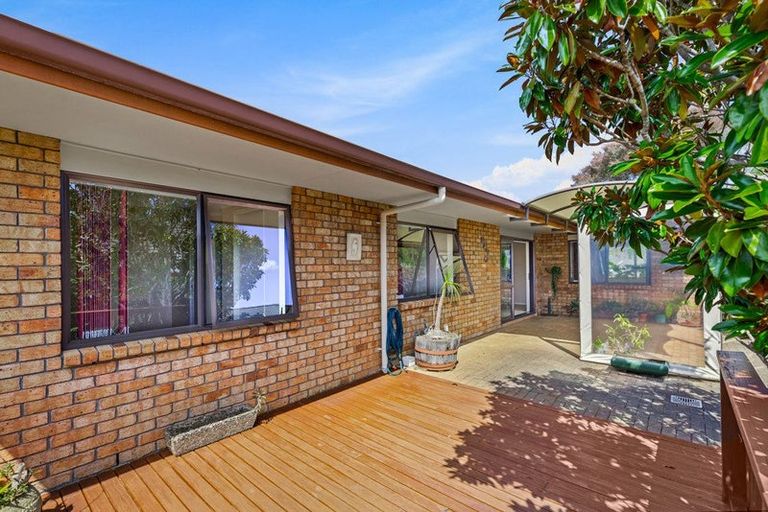 Photo of property in 36 Rush Creek Drive, Westgate, Auckland, 0614