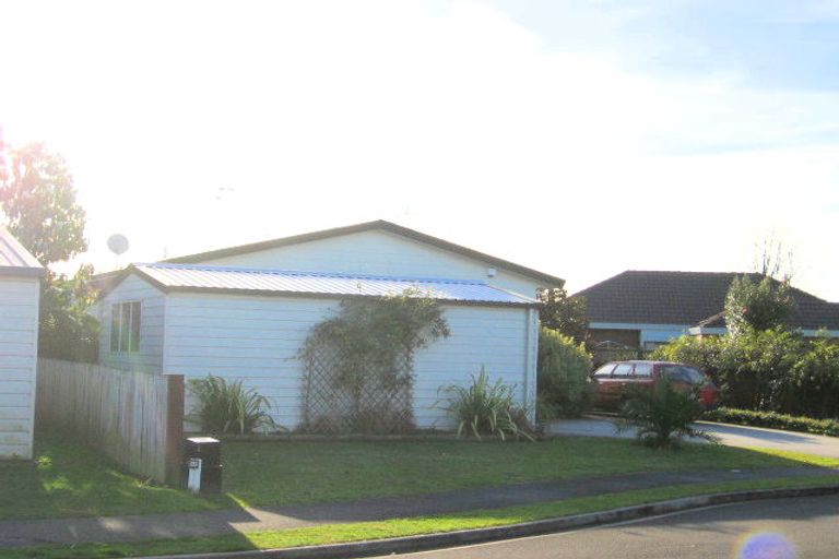 Photo of property in 11 Caulfield Place, Nawton, Hamilton, 3200