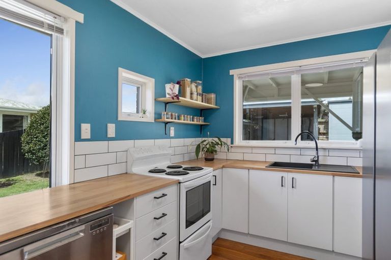 Photo of property in 20 Donovan Street, Te Puke, 3119