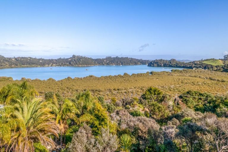 Photo of property in 4 Toi Track, Russell, 0272