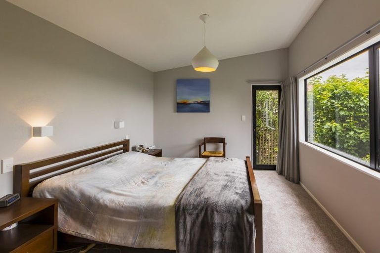 Photo of property in 12 Cobden Crescent, Bluff Hill, Napier, 4110