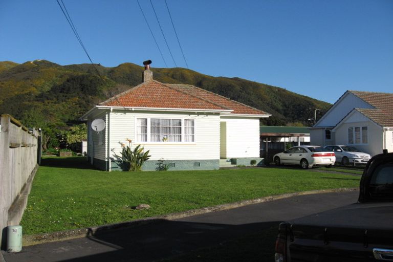 Photo of property in 22 Haig Street, Waterloo, Lower Hutt, 5011