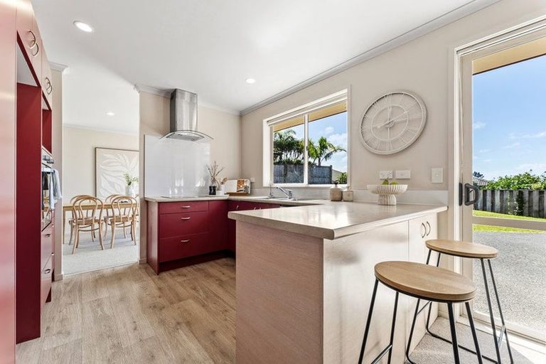 Photo of property in 44 Alec Craig Way, Gulf Harbour, Whangaparaoa, 0930