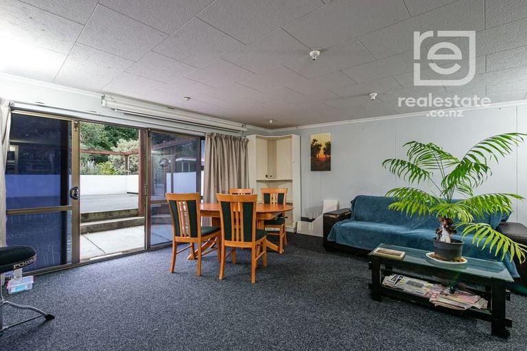 Photo of property in 62 Hinemoa Street, Paraparaumu, 5032
