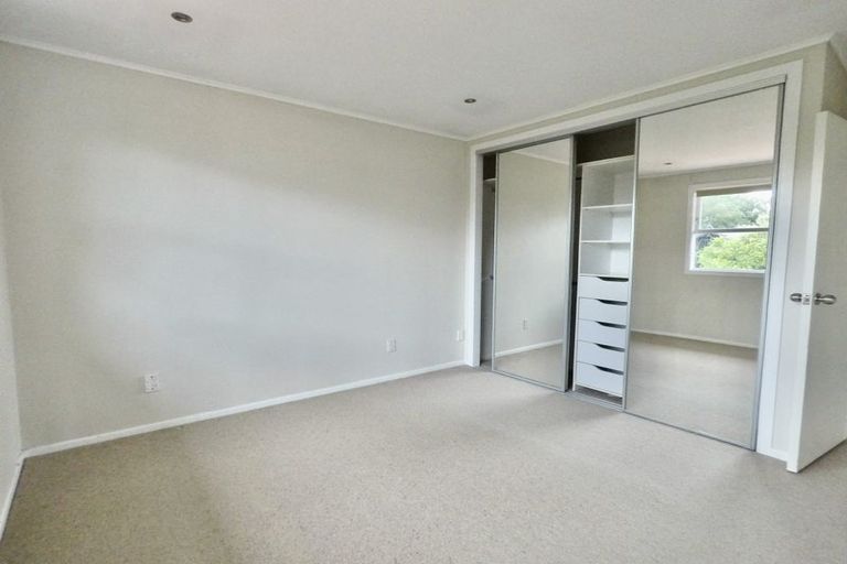 Photo of property in 13 Roby Street, Te Atatu Peninsula, Auckland, 0610