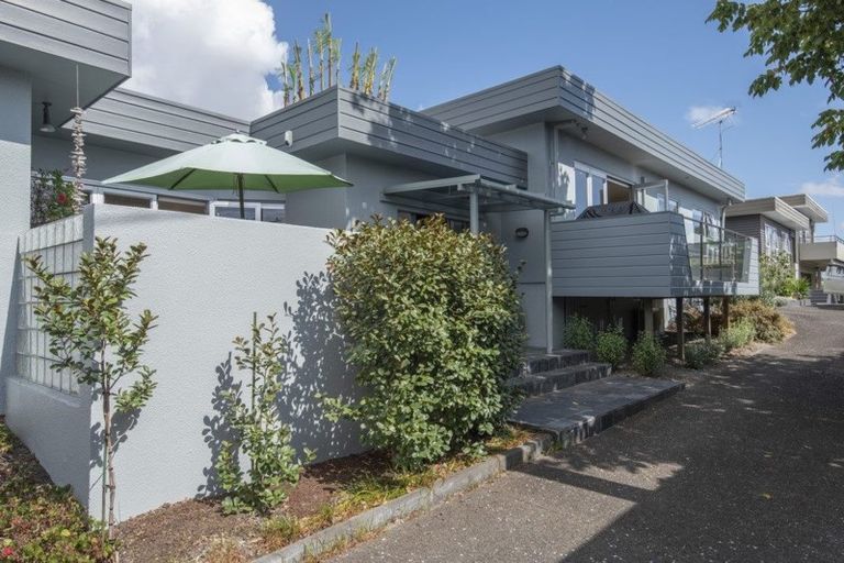 Photo of property in 1/27 Park Rise, Campbells Bay, Auckland, 0630