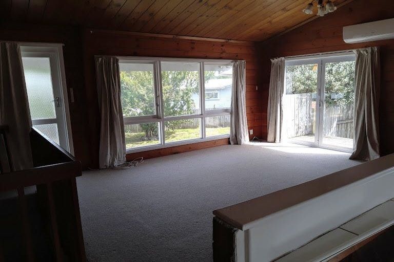 Photo of property in 37d Paramu Avenue, Birkdale, Auckland, 0626