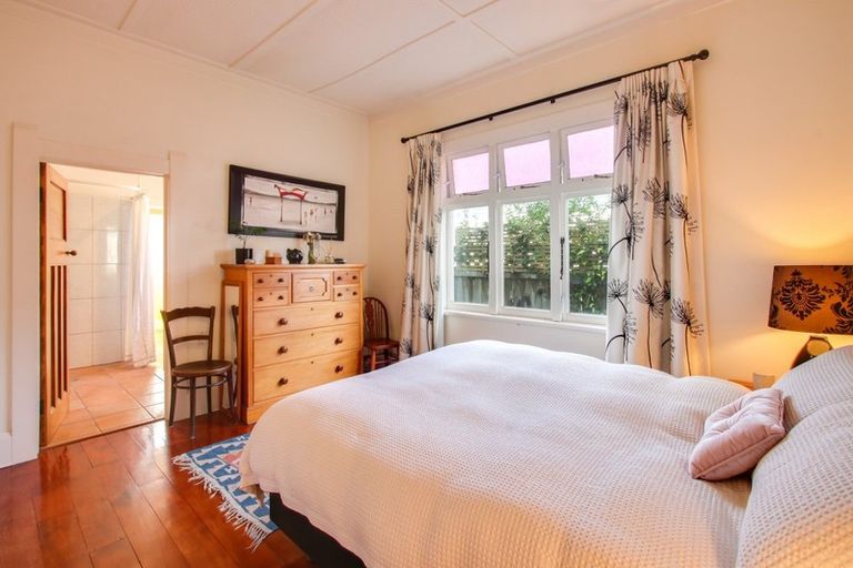 Photo of property in 137 Georges Drive, Napier South, Napier, 4110