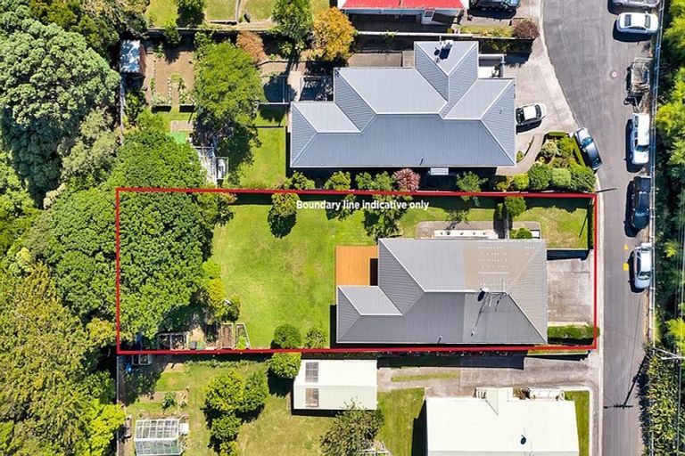 Photo of property in 46 Awanui Street, Merrilands, New Plymouth, 4312