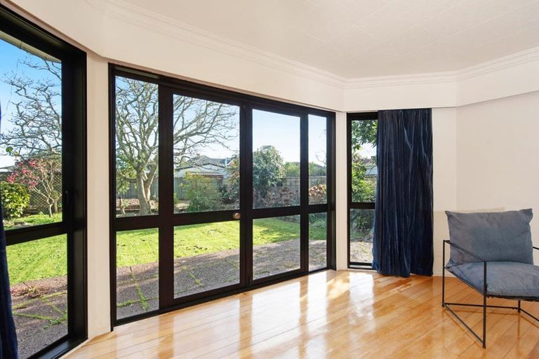 Photo of property in 16 Regal Street, Levin, 5510