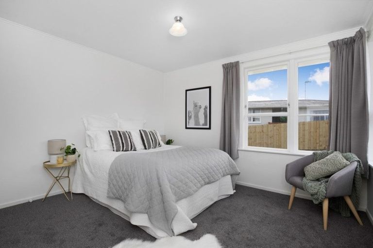Photo of property in 10 Olive Street, Manurewa, Auckland, 2102