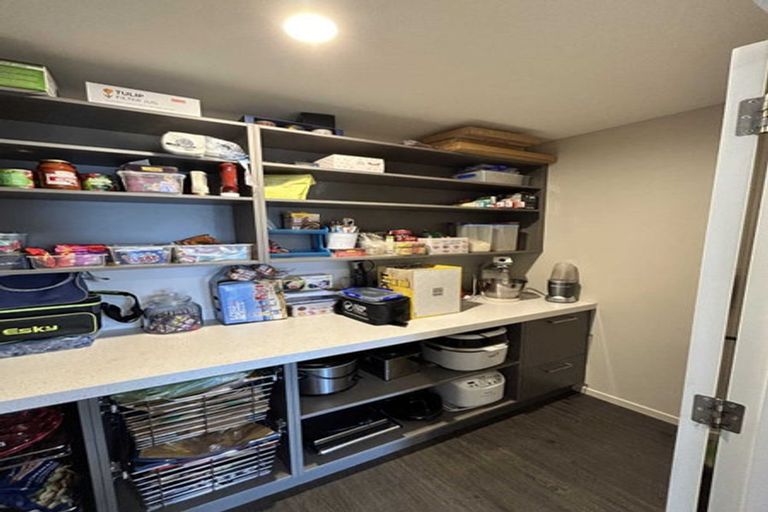 Photo of property in 194 Burwood Road, Burwood, Christchurch, 8083