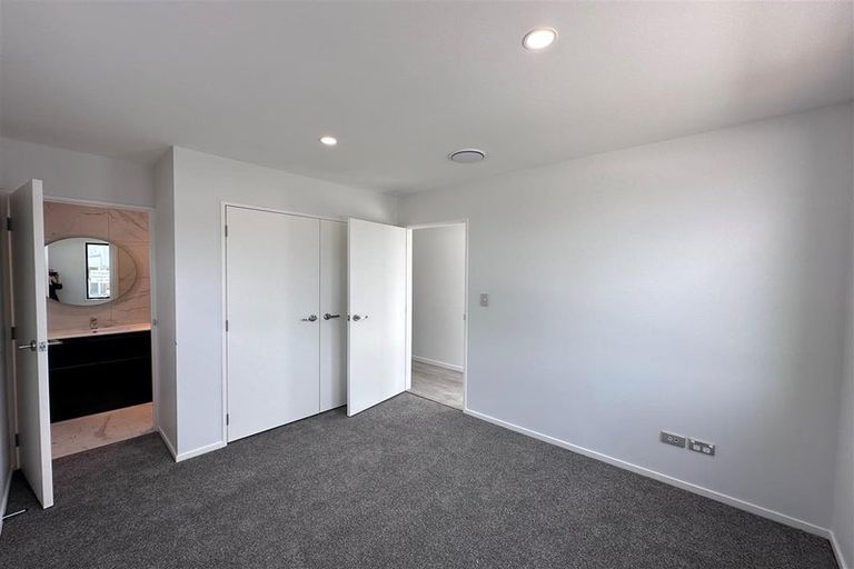 Photo of property in 11 Fredrick Hanson Road, Papakura, 2110